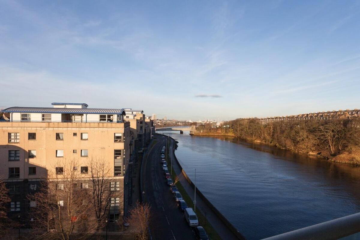 Executive 3 Bed Apartment Aberdeen Exterior photo