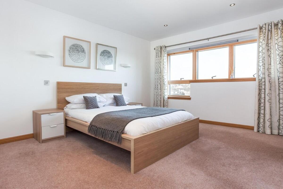 Executive 3 Bed Apartment Aberdeen Exterior photo