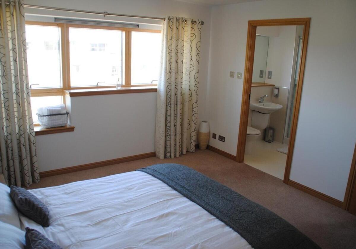 Executive 3 Bed Apartment Aberdeen Exterior photo
