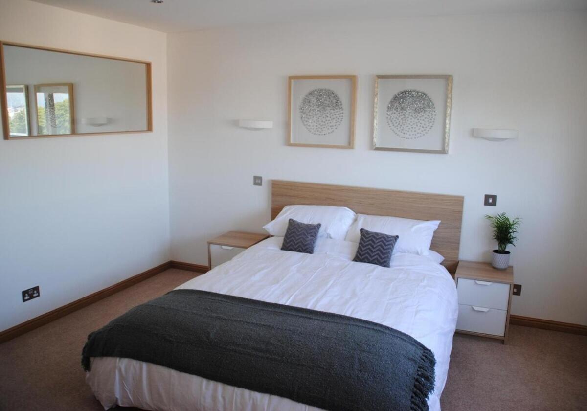 Executive 3 Bed Apartment Aberdeen Exterior photo